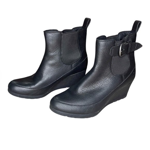 UGG black leather boots - Picture 1 of 13